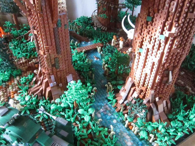 Illustration for article titled Fan Builds Huge 3-Foot Tall Star Wars Ewok Village
